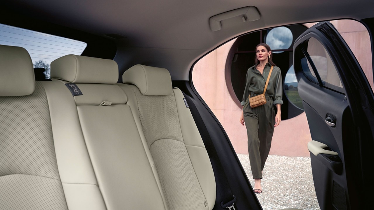 Lexus UX detalles interior